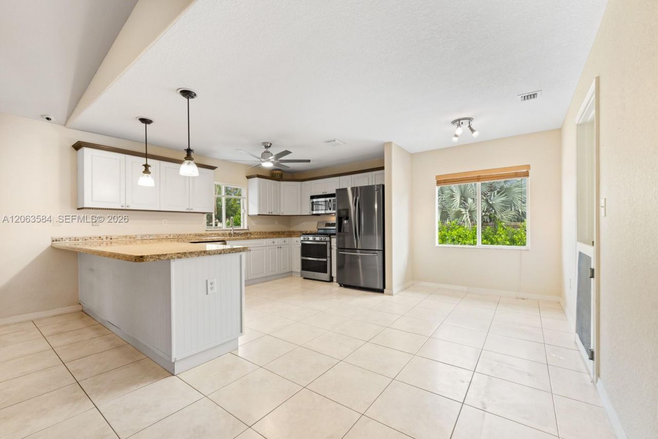 32361 SW 202nd Pl, Homestead, FL 33030 Photo