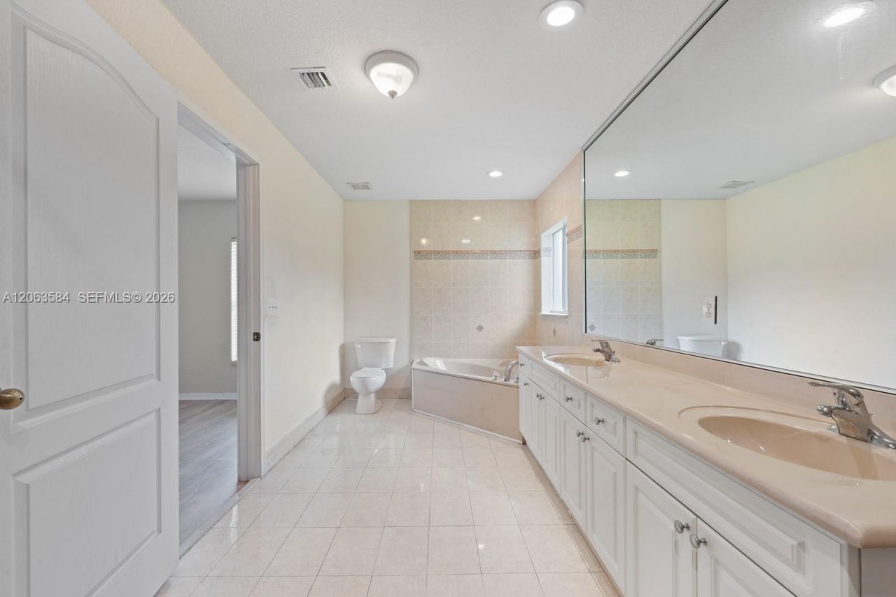 32361 SW 202nd Pl, Homestead, FL 33030 Photo