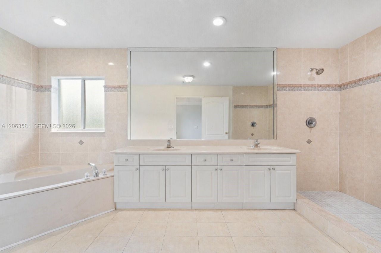 32361 SW 202nd Pl, Homestead, FL 33030 Photo