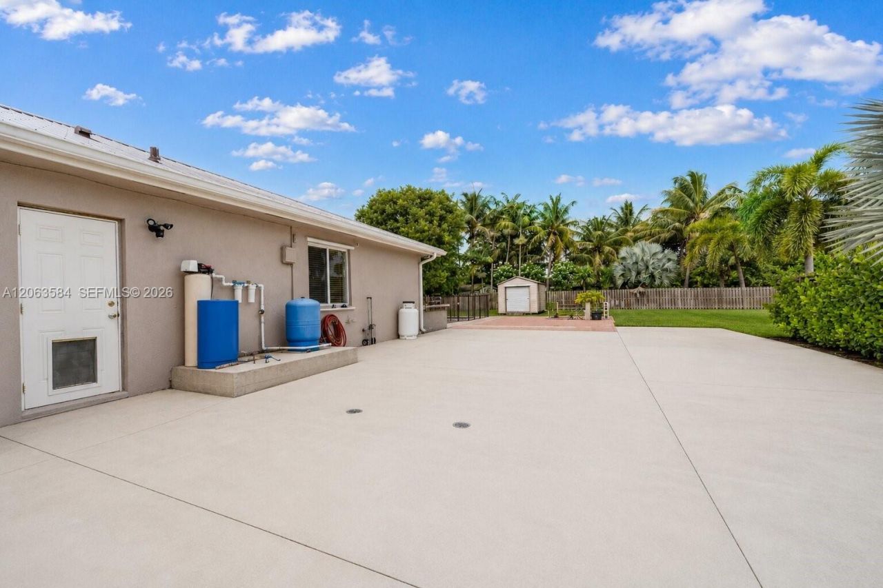 32361 SW 202nd Pl, Homestead, FL 33030 Photo