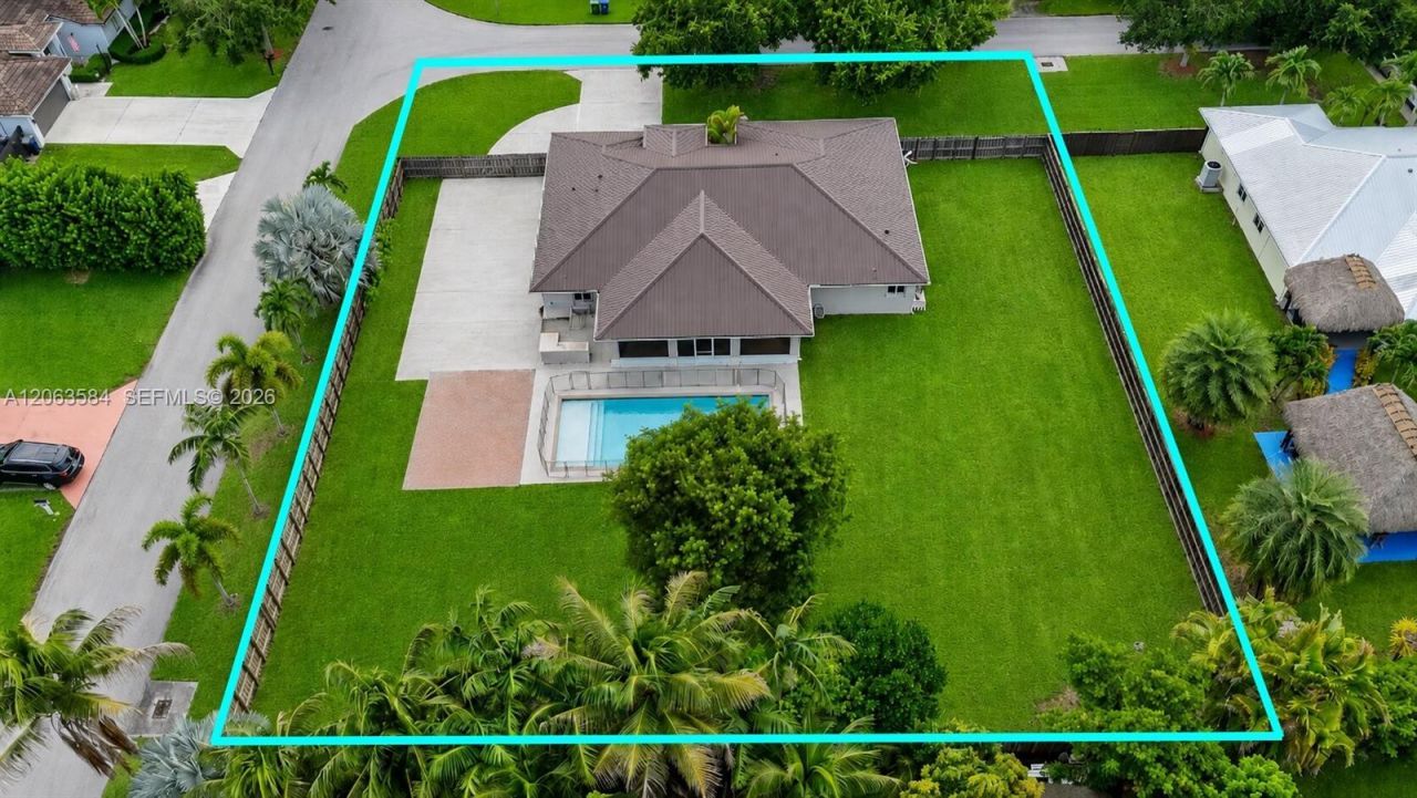 32361 SW 202nd Pl, Homestead, FL 33030 Photo