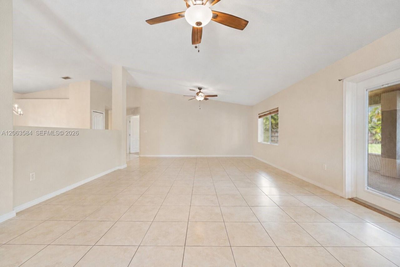 32361 SW 202nd Pl, Homestead, FL 33030 Photo