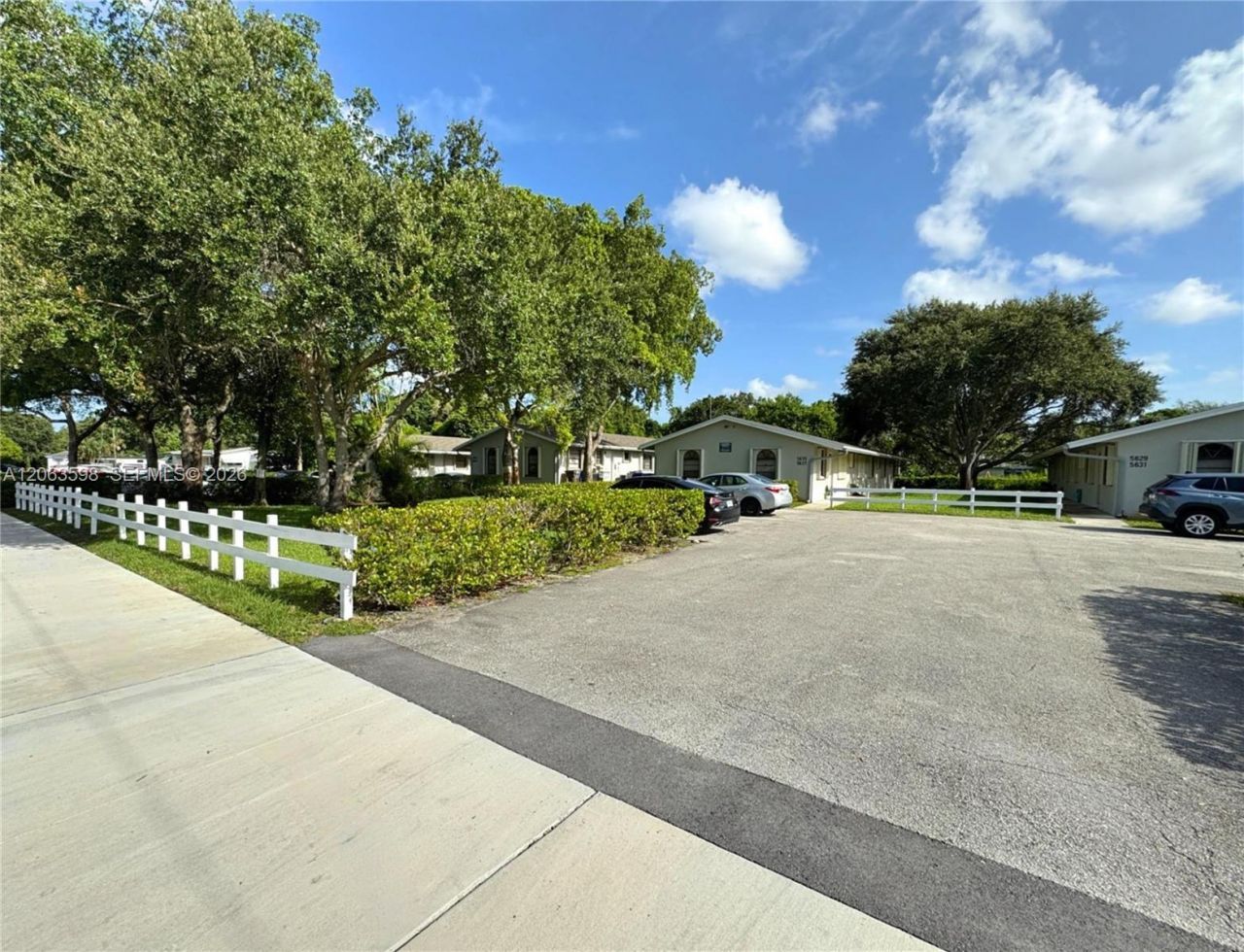5637 Taft St, Unit 5637, Hollywood, FL 33021 Photo