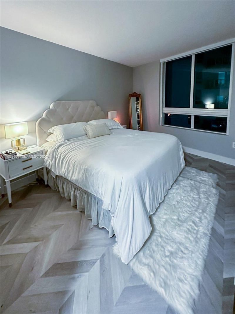 1900 N Bayshore Dr , Unit 3919, Miami, FL 33132 Photo
