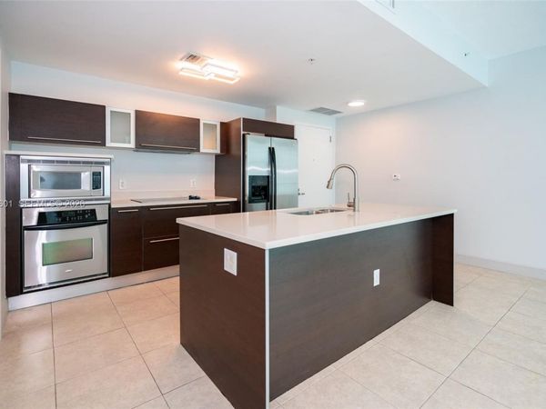 1900 N Bayshore Dr, Unit 3917, Miami, FL 33132