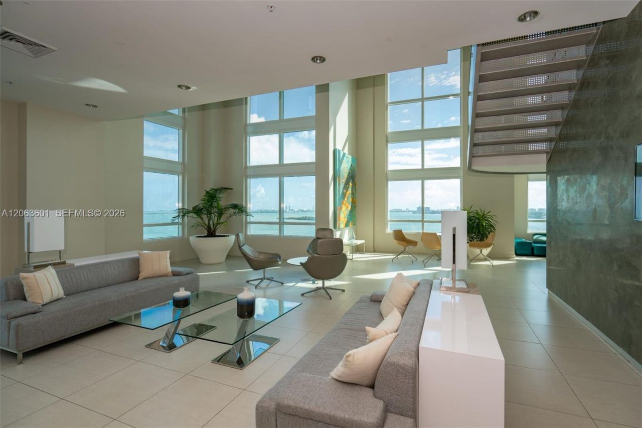 1900 N Bayshore Dr, Unit 3917, Miami, FL 33132 Photo