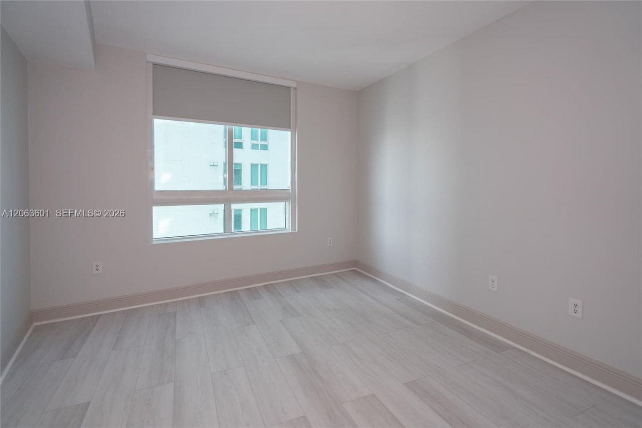 1900 N Bayshore Dr, Unit 3917, Miami, FL 33132 Photo