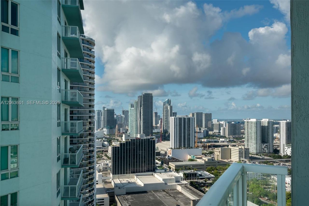 1900 N Bayshore Dr, Unit 3917, Miami, FL 33132 Photo