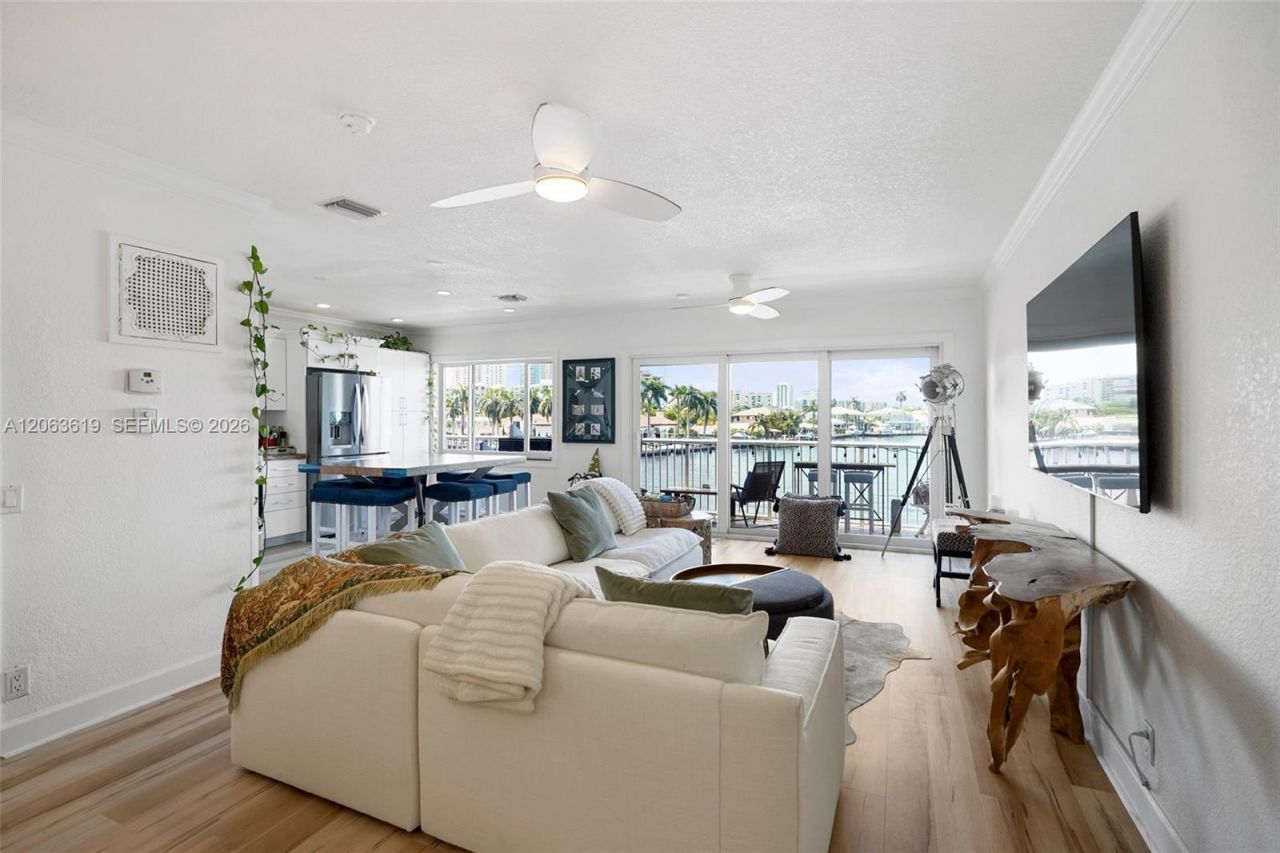 1201 S Riverside Dr , Unit 301, Pompano Beach, FL 33062 Photo