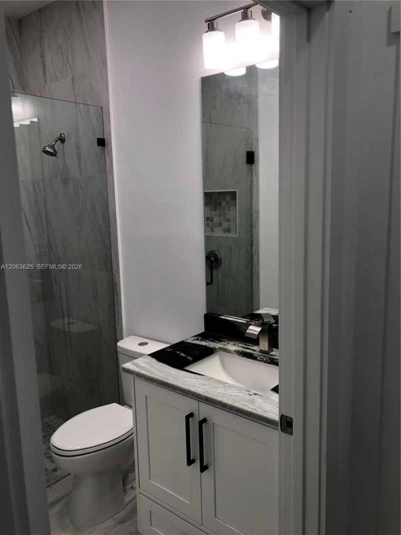 4568/4570 Golfview Blvd , Lehigh Acres, FL 33973 Photo