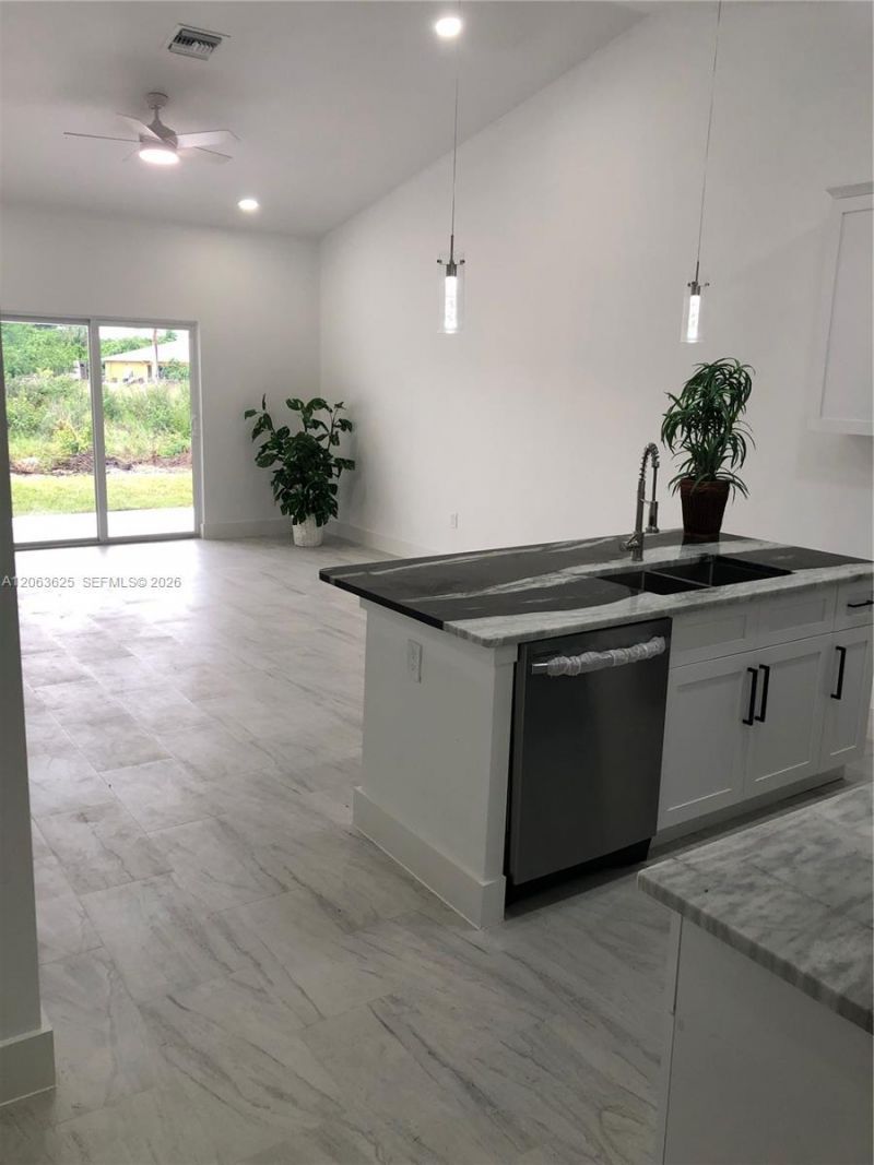 4568/4570 Golfview Blvd , Lehigh Acres, FL 33973 Photo