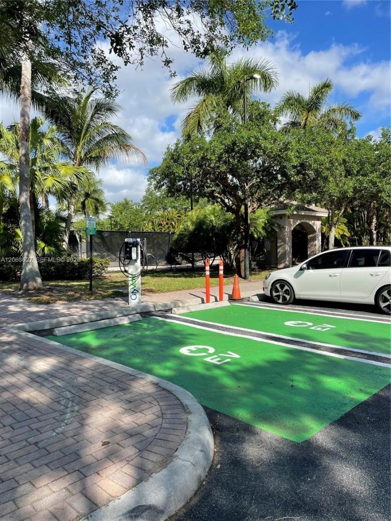 2813 Grande Pkwy, Unit 301, Palm Beach Gardens, FL 33410 Photo