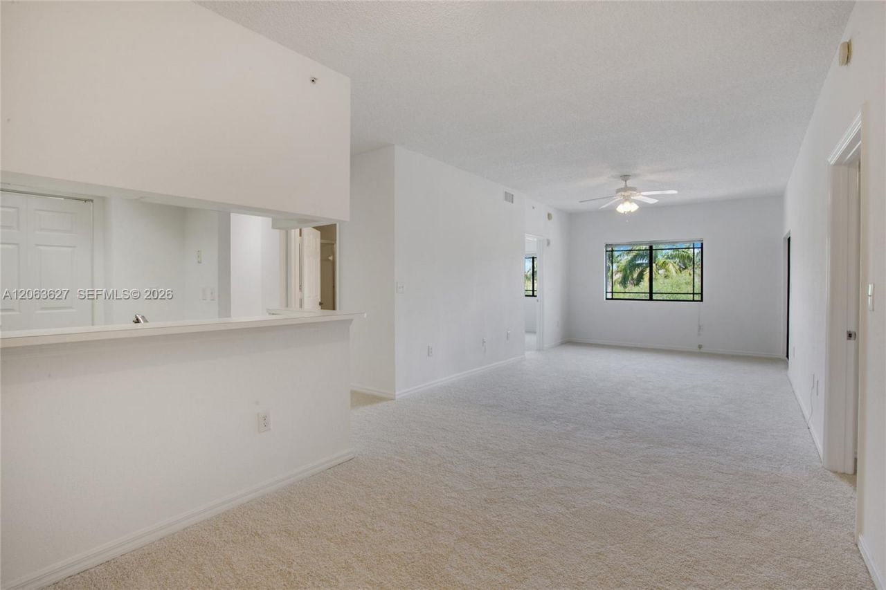 2813 Grande Pkwy, Unit 301, Palm Beach Gardens, FL 33410 Photo