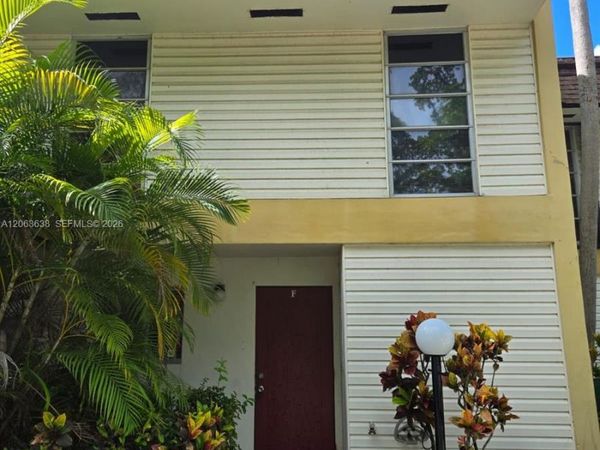 3320 Simms , Unit 11F, Hollywood, FL 33021