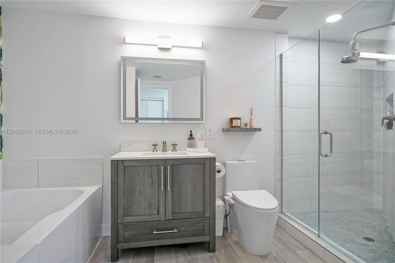Please Call For Address, Unit 301, Miami, FL 33137 Photo