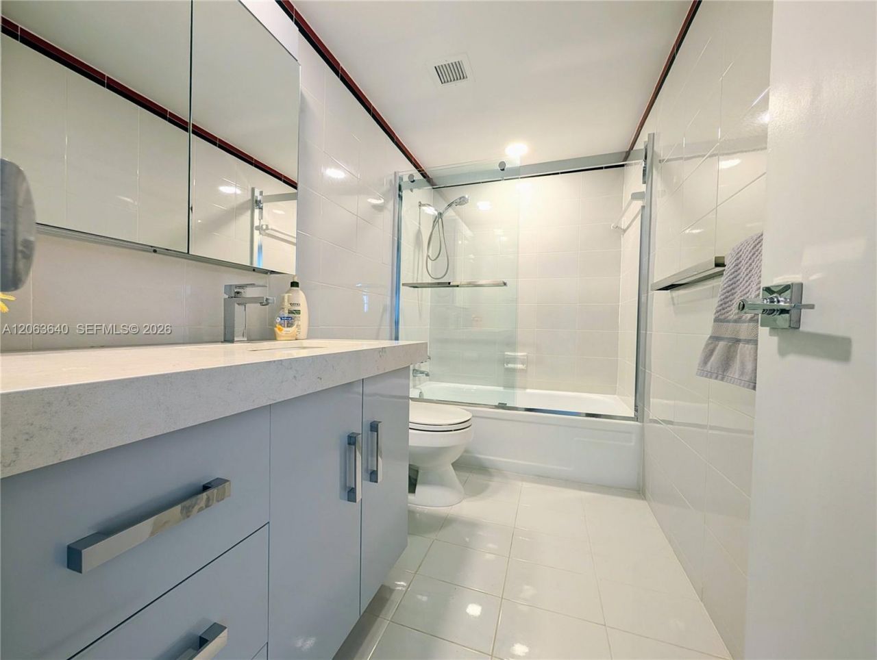 3161 S Ocean Dr, Unit 1405, Hallandale Beach, FL 33009 Photo