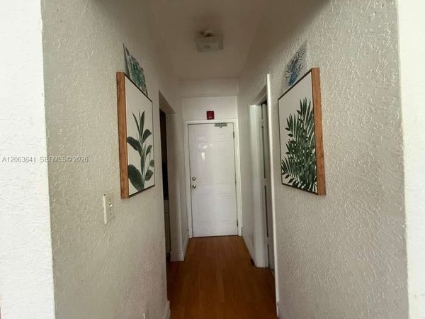 820 Euclid Ave , Unit 206, Miami Beach, FL 33139