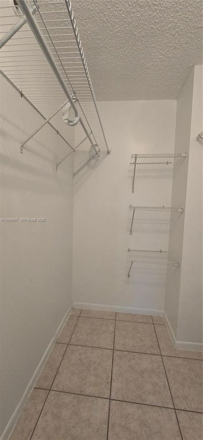 9688 Fontainebleau Blvd, Unit 404, Miami, FL 33172 Photo