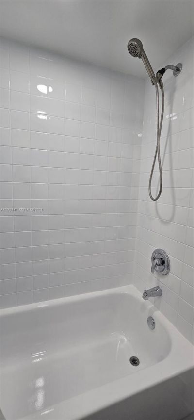 9688 Fontainebleau Blvd, Unit 404, Miami, FL 33172 Photo