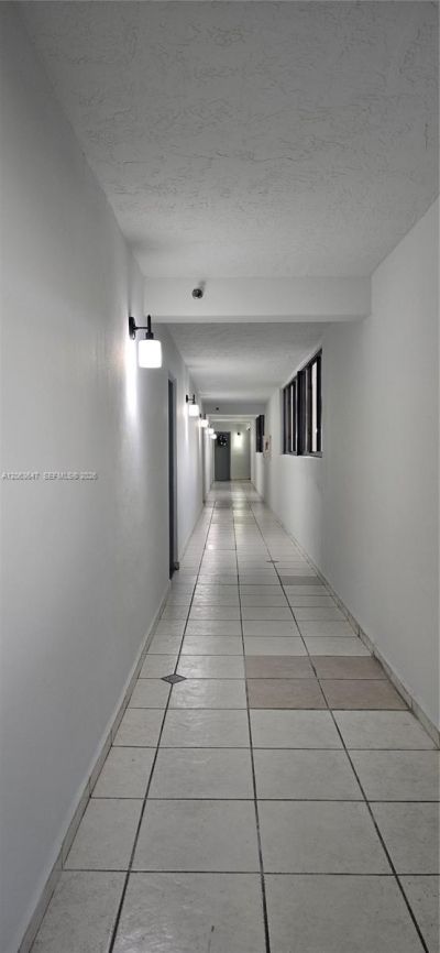 9688 Fontainebleau Blvd, Unit 404, Miami, FL 33172 Photo