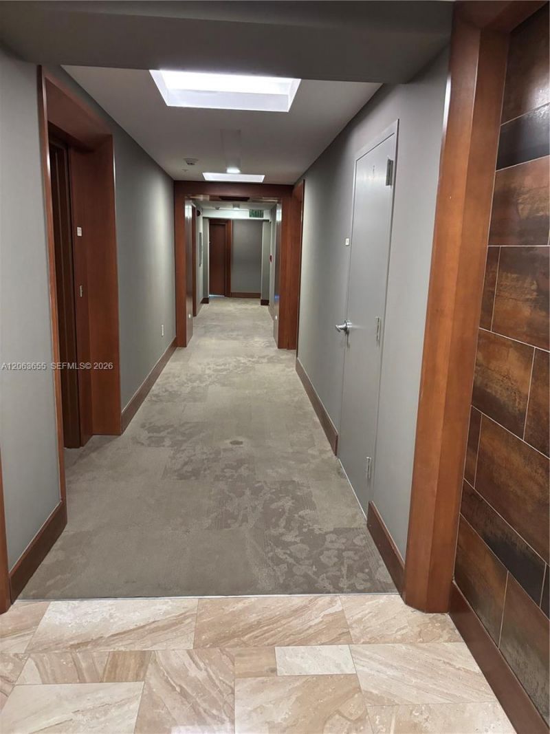 31 SE 5th St, Unit 2103, Miami, FL 33131 Photo