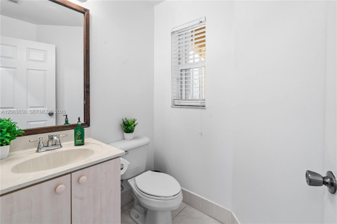 1917 SE 14th St, Homestead, FL 33035 Photo