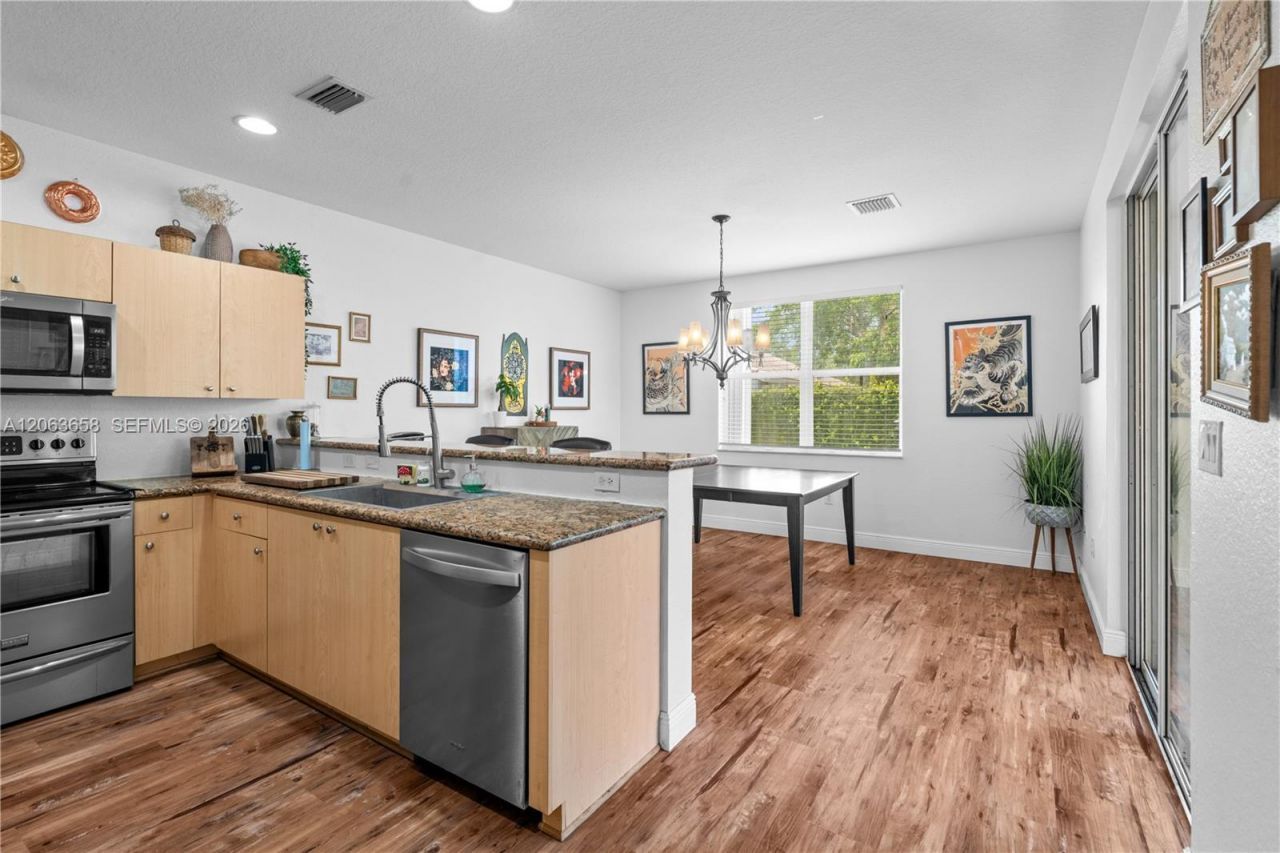 1917 SE 14th St, Homestead, FL 33035 Photo