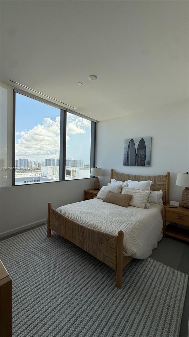 2000 S Ocean Dr, Unit 22B, Hallandale Beach, FL 33009 Photo