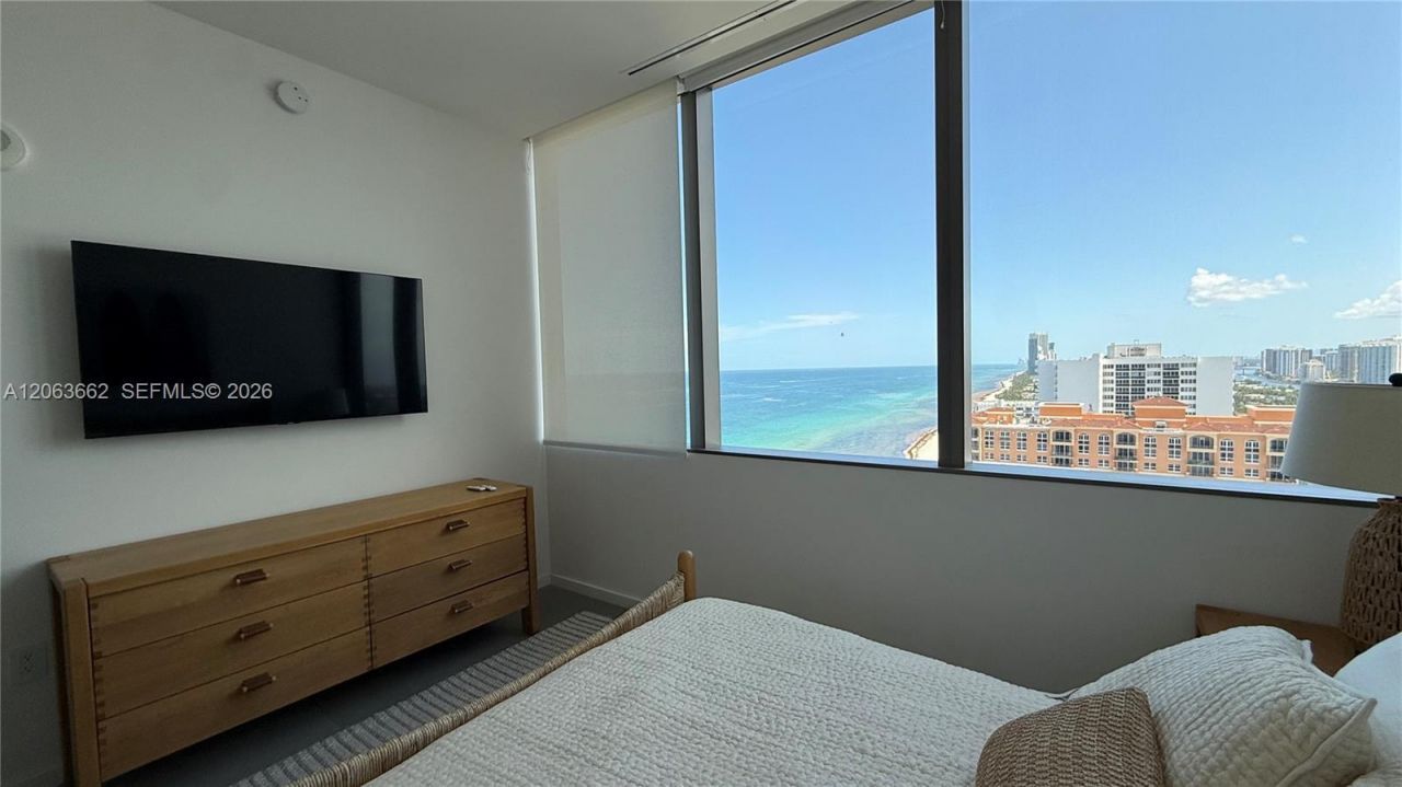 2000 S Ocean Dr, Unit 22B, Hallandale Beach, FL 33009 Photo