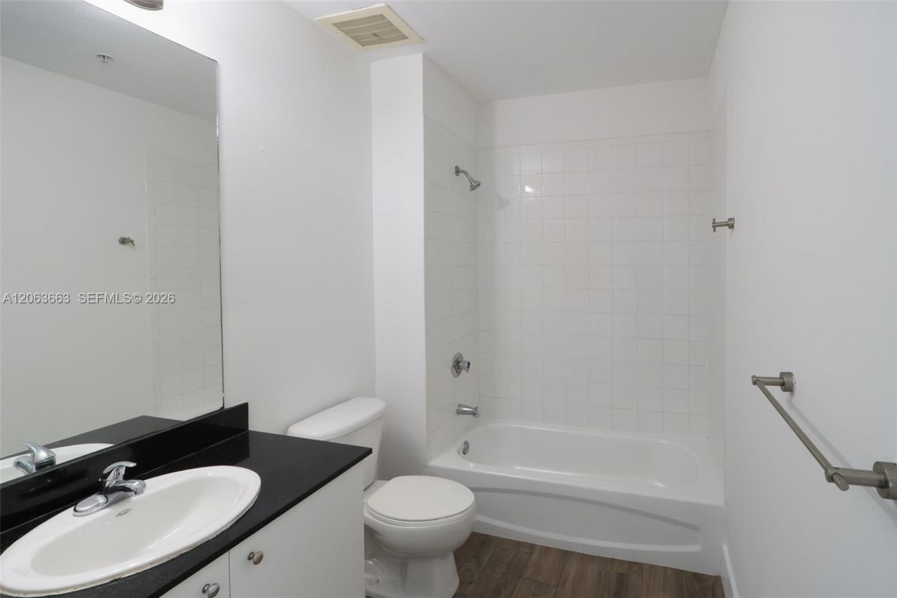 2200 NE 4th Ave , Unit 802, Miami, FL 33137 Photo