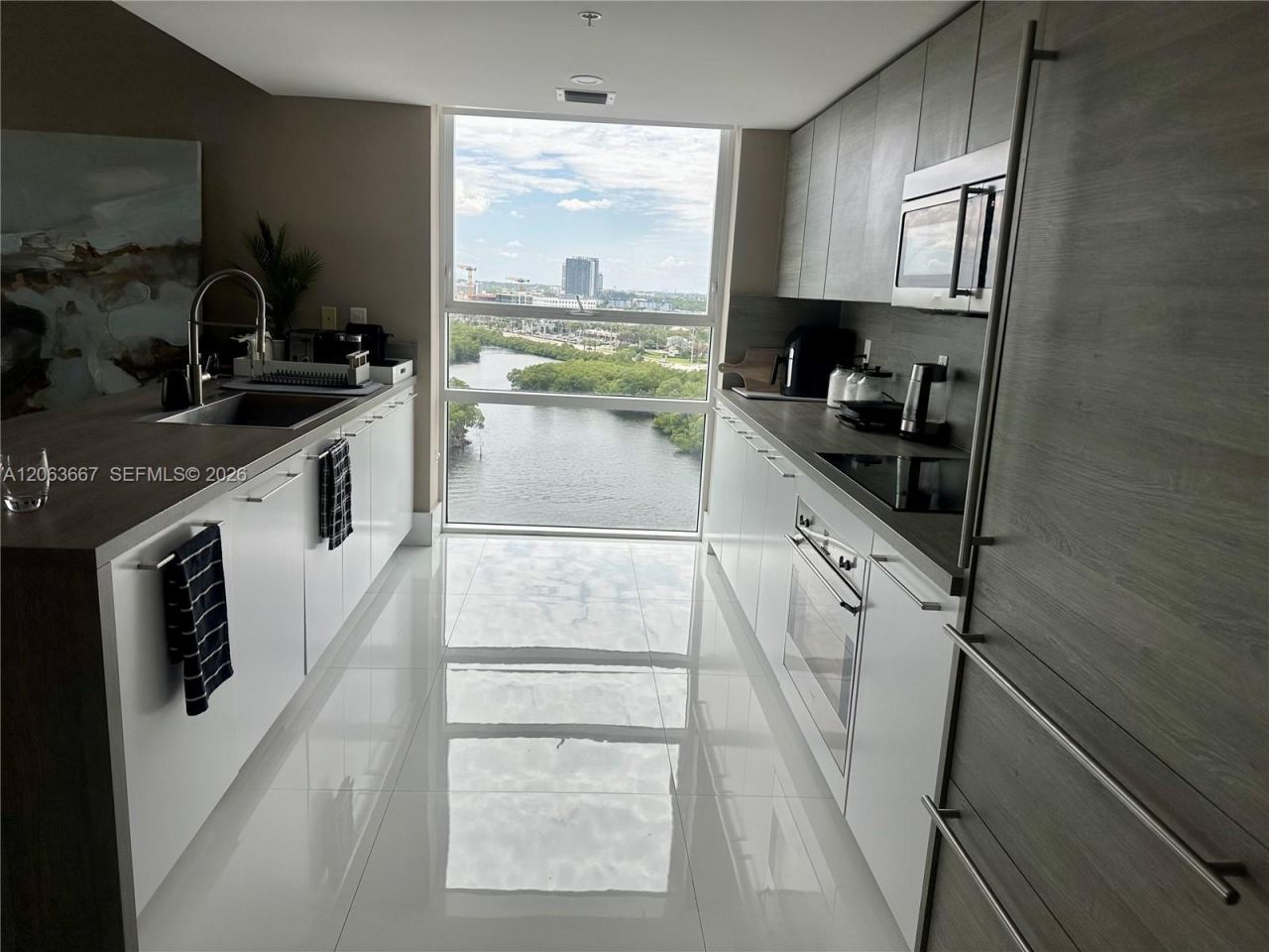 400 Sunny Isles Blvd , Unit 1401, Sunny Isles Beach, FL 33160 Photo