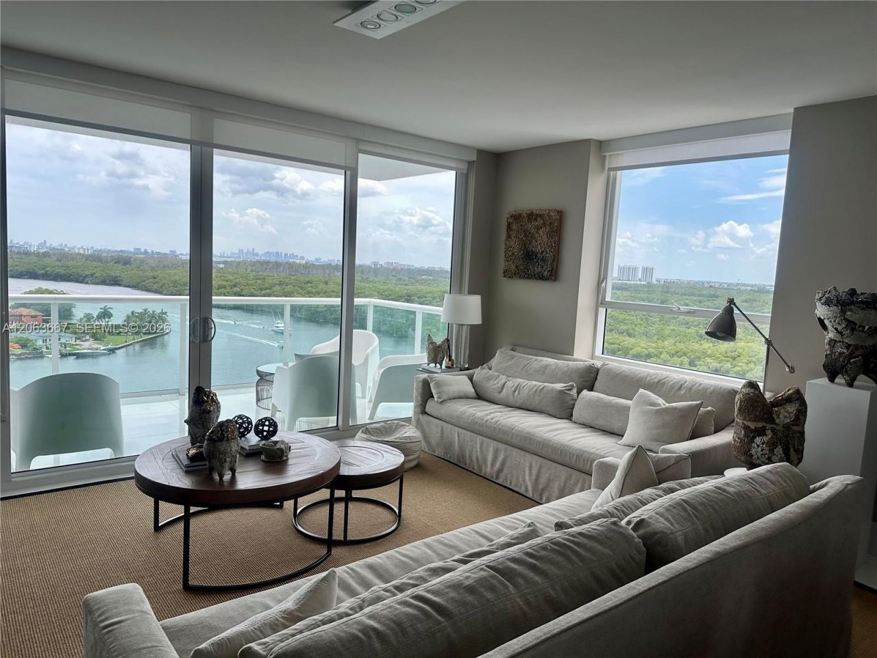 400 Sunny Isles Blvd , Unit 1401, Sunny Isles Beach, FL 33160 Photo