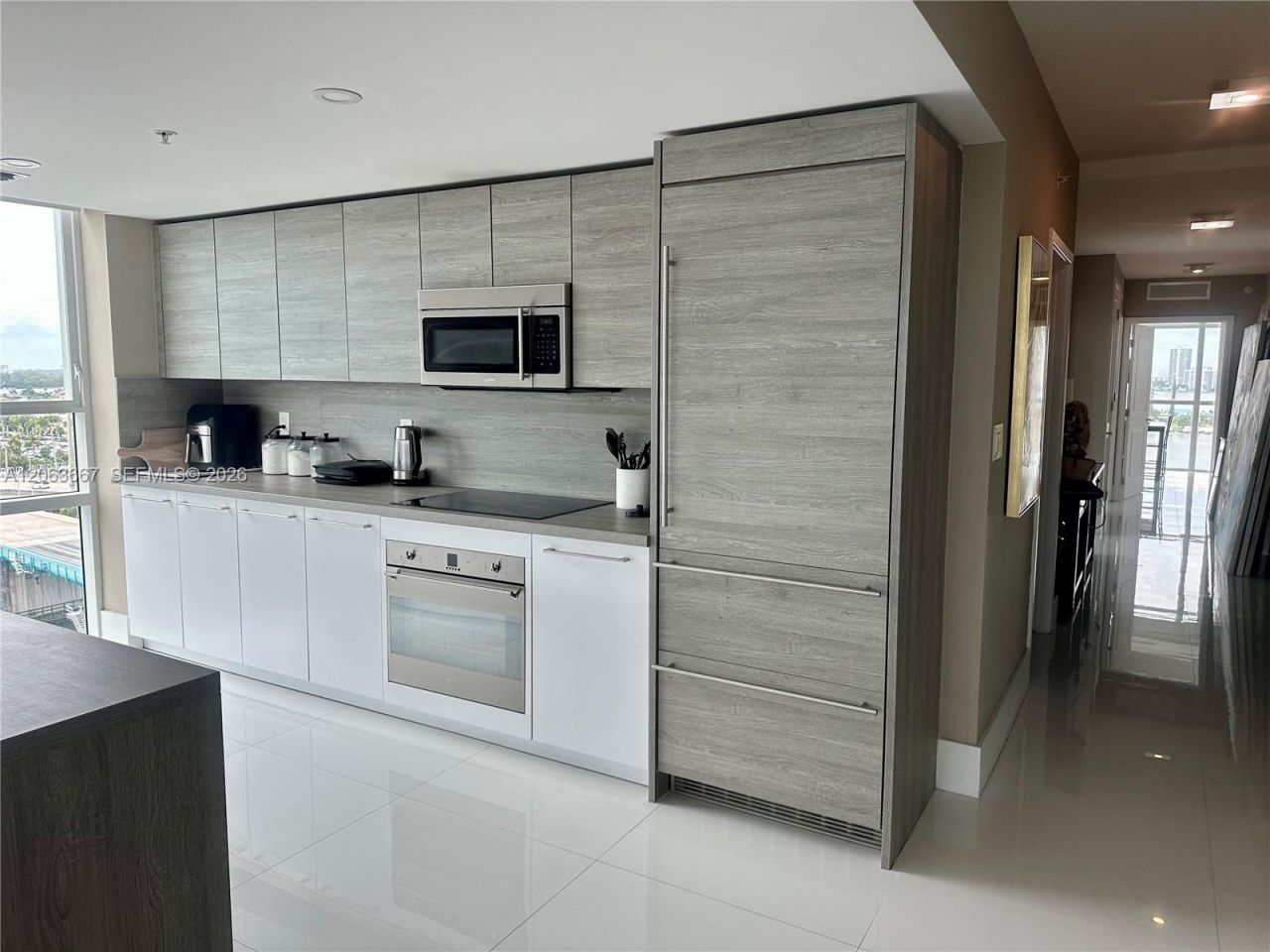 400 Sunny Isles Blvd , Unit 1401, Sunny Isles Beach, FL 33160 Photo