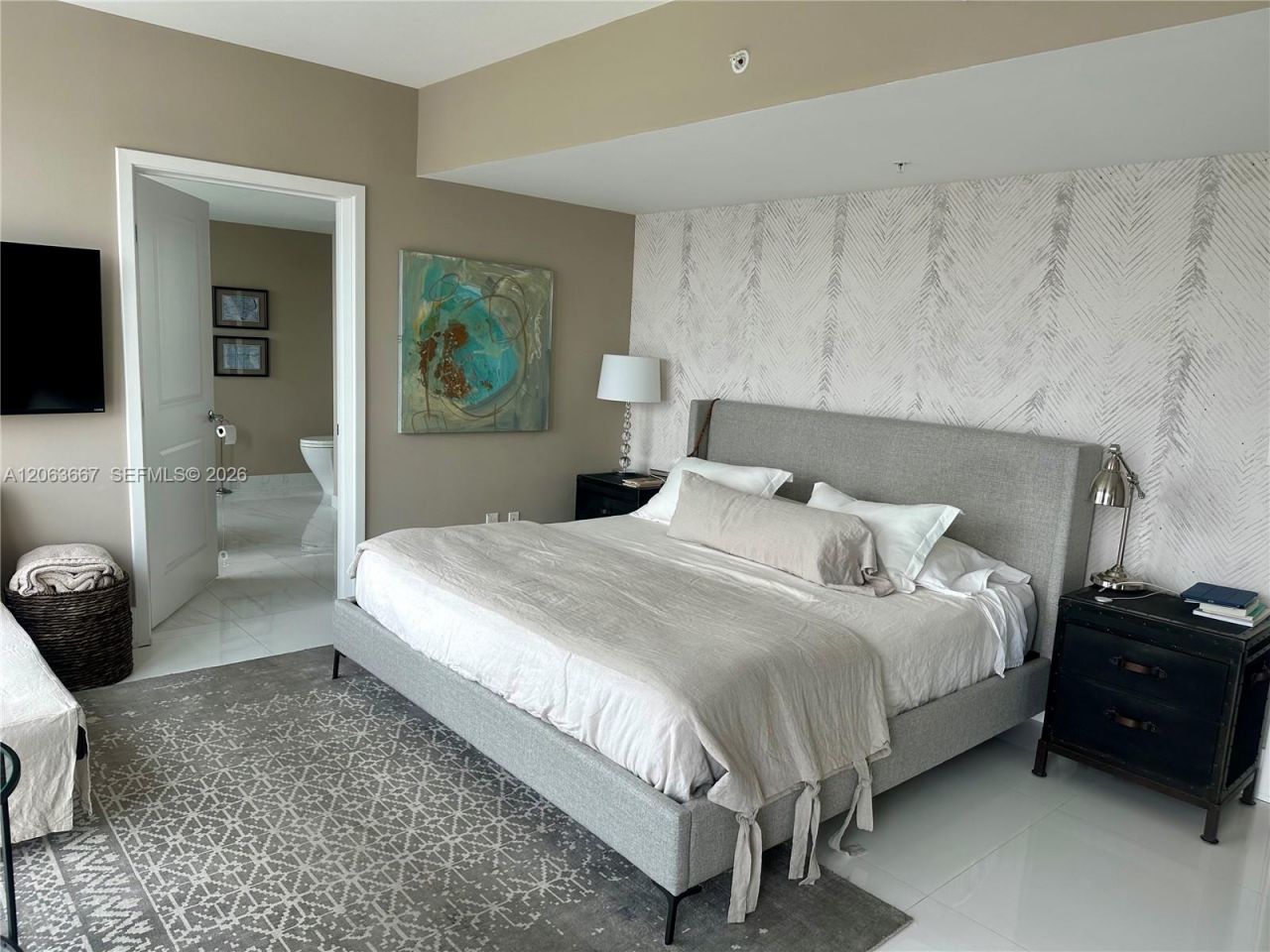 400 Sunny Isles Blvd , Unit 1401, Sunny Isles Beach, FL 33160 Photo