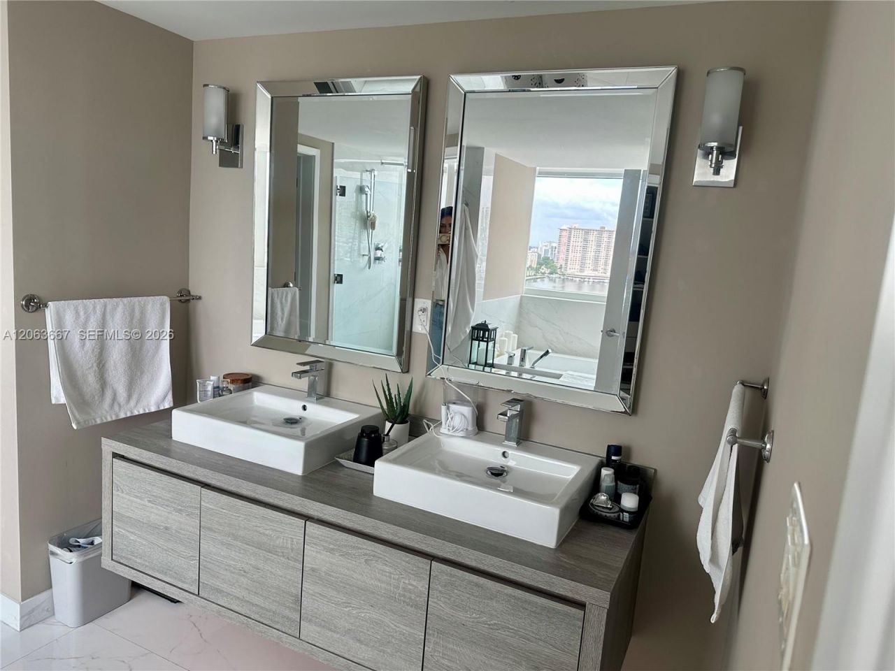 400 Sunny Isles Blvd , Unit 1401, Sunny Isles Beach, FL 33160 Photo
