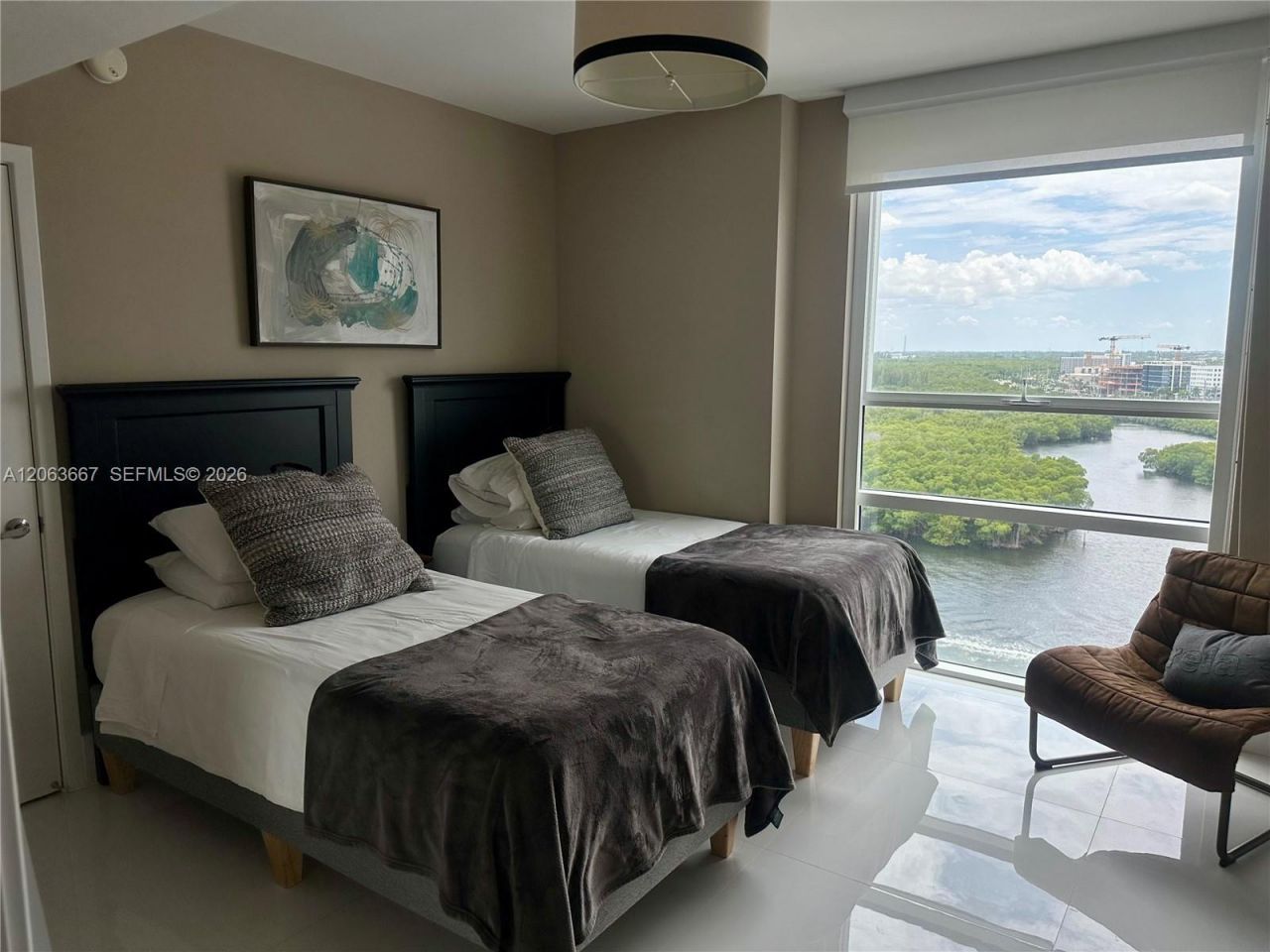 400 Sunny Isles Blvd , Unit 1401, Sunny Isles Beach, FL 33160 Photo