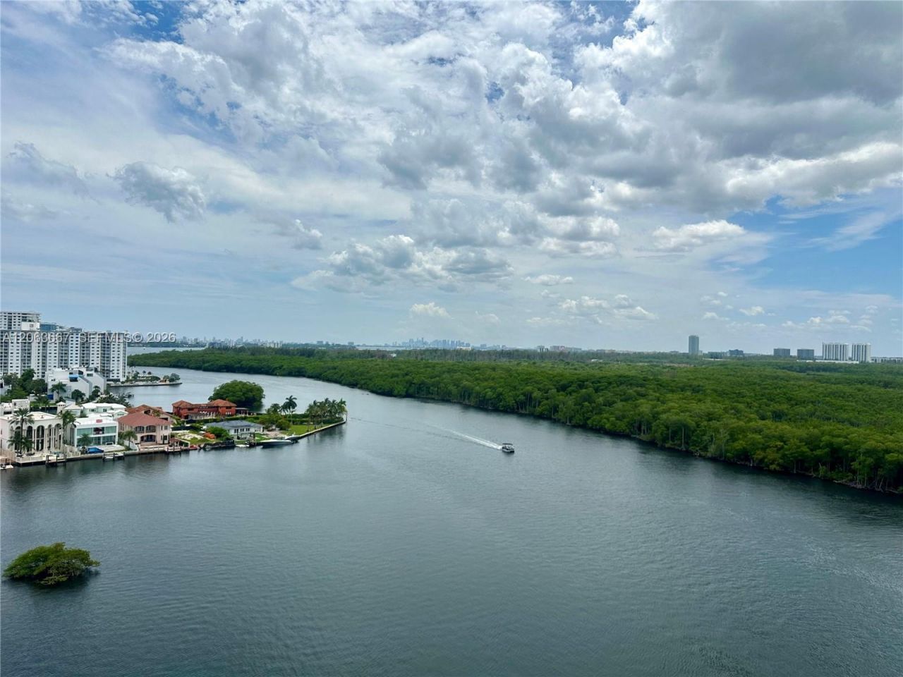400 Sunny Isles Blvd , Unit 1401, Sunny Isles Beach, FL 33160 Photo