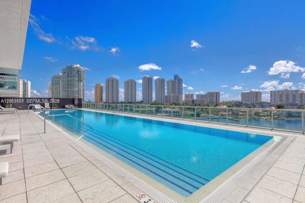 400 Sunny Isles Blvd , Unit 1401, Sunny Isles Beach, FL 33160 Photo