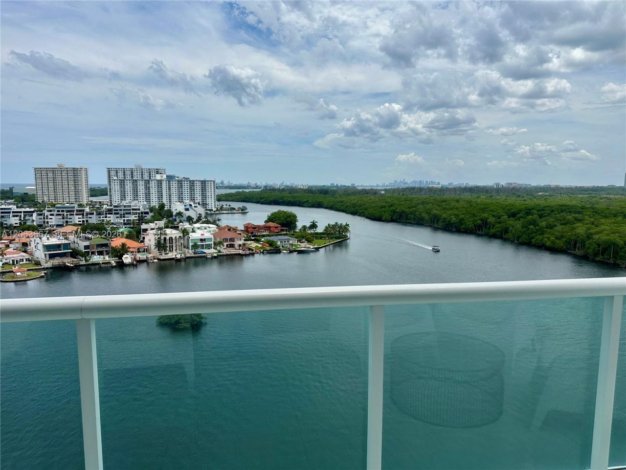 400 Sunny Isles Blvd , Unit 1401, Sunny Isles Beach, FL 33160 Photo