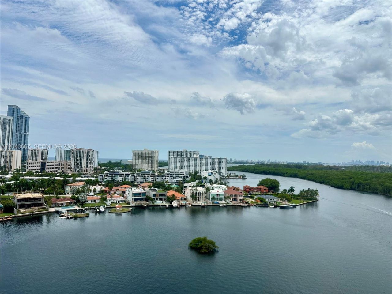 400 Sunny Isles Blvd , Unit 1401, Sunny Isles Beach, FL 33160 Photo