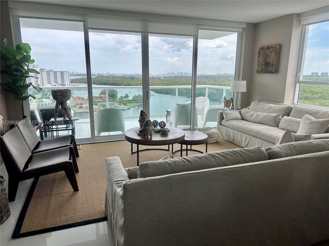 400 Sunny Isles Blvd , Unit 1401, Sunny Isles Beach, FL 33160 Photo