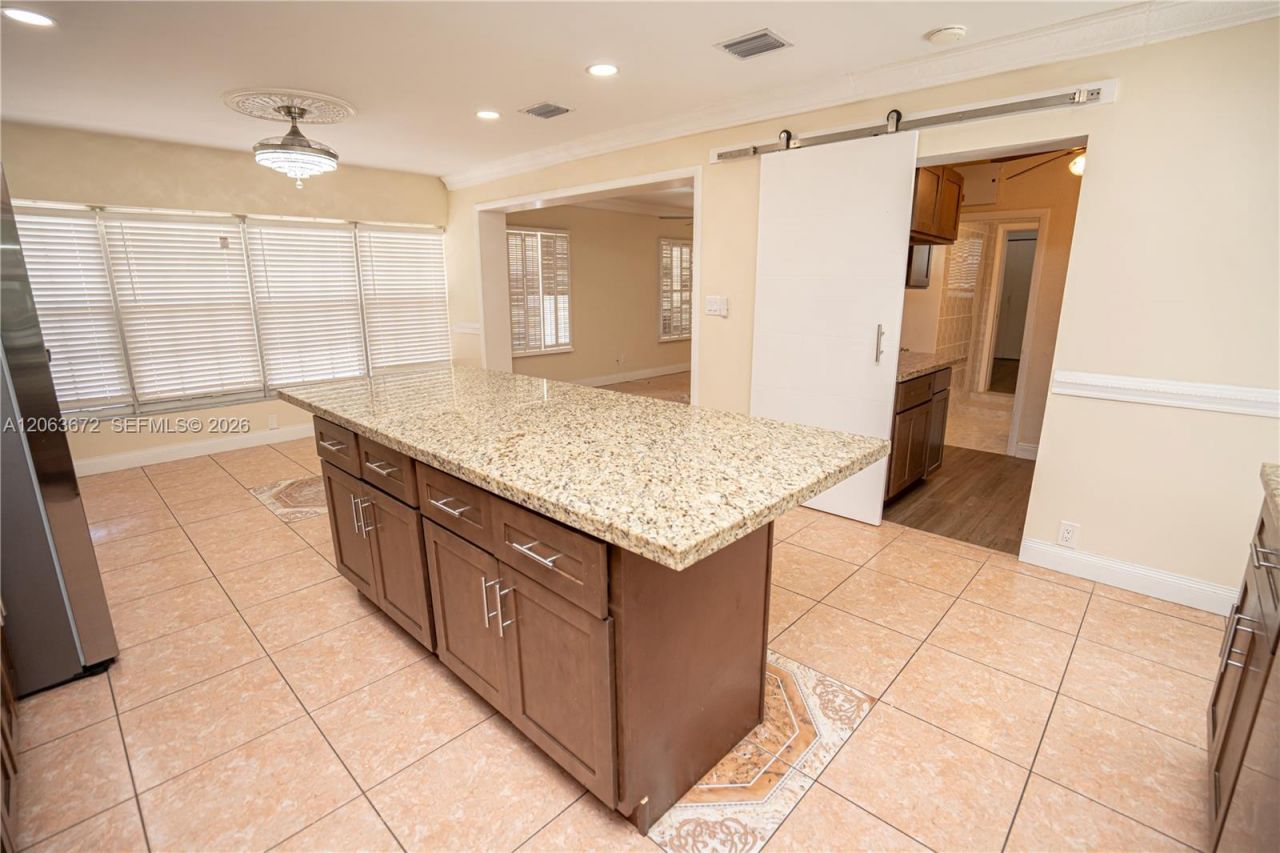 5613 Pierce St, Unit 1, Hollywood, FL 33021 Photo