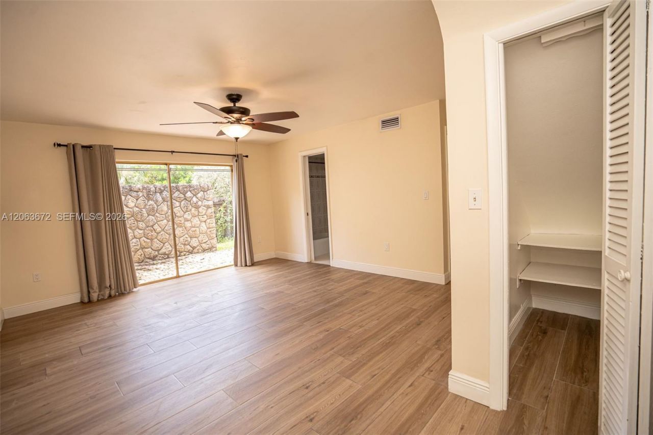 5613 Pierce St, Unit 1, Hollywood, FL 33021 Photo