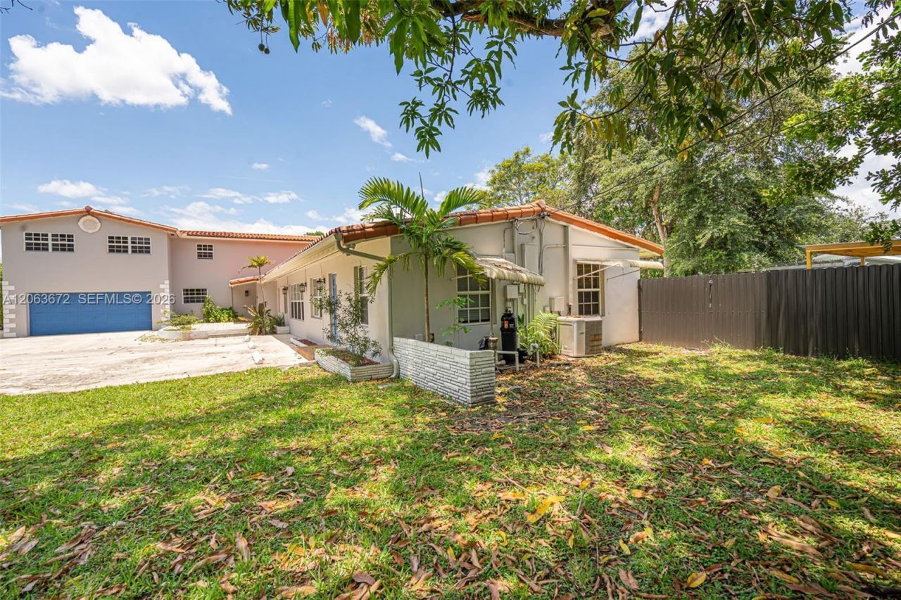5613 Pierce St, Unit 1, Hollywood, FL 33021 Photo