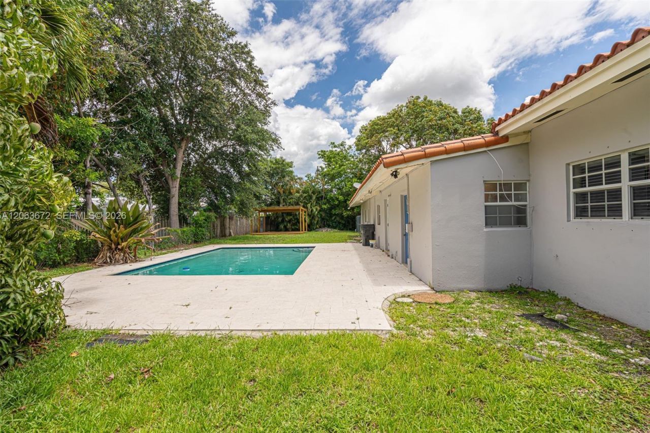 5613 Pierce St, Unit 1, Hollywood, FL 33021 Photo