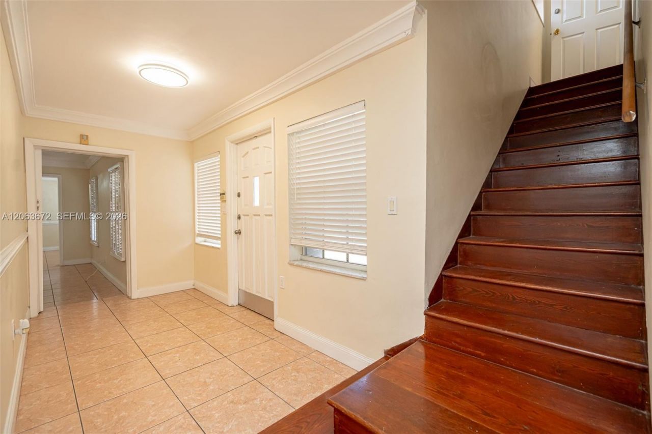 5613 Pierce St, Unit 1, Hollywood, FL 33021 Photo