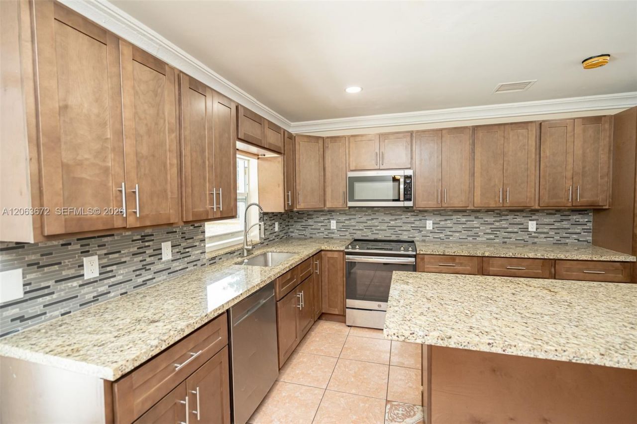 5613 Pierce St, Unit 1, Hollywood, FL 33021 Photo