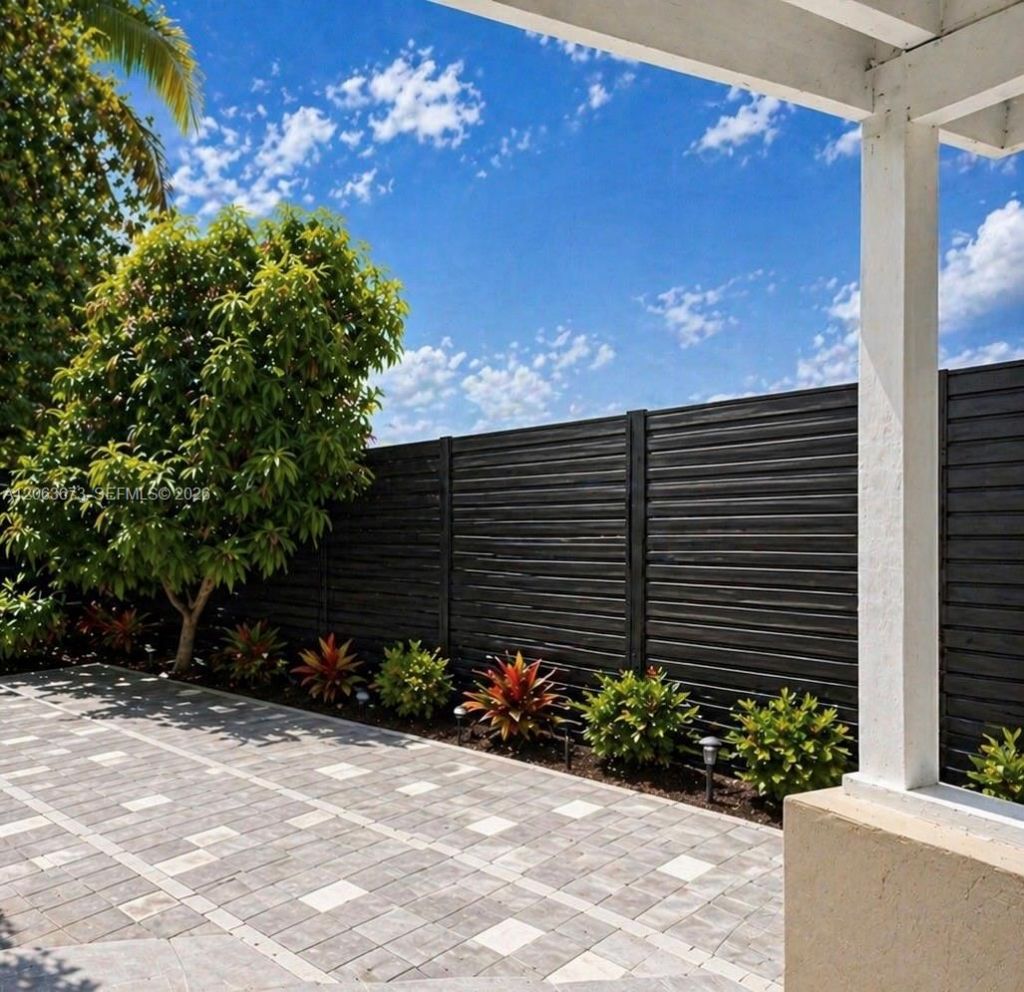 135 NW 68th St, Miami, FL 33150 Photo
