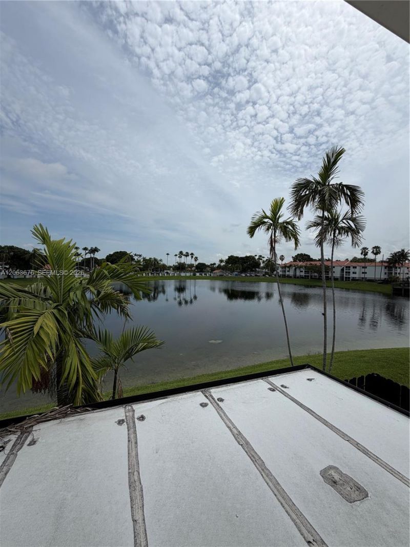 6445 NW 171st St, Hialeah, FL 33015 Photo