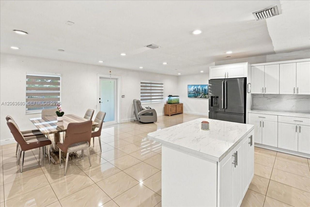 20340 NW 42nd Ave , Miami Gardens, FL 33055 Photo